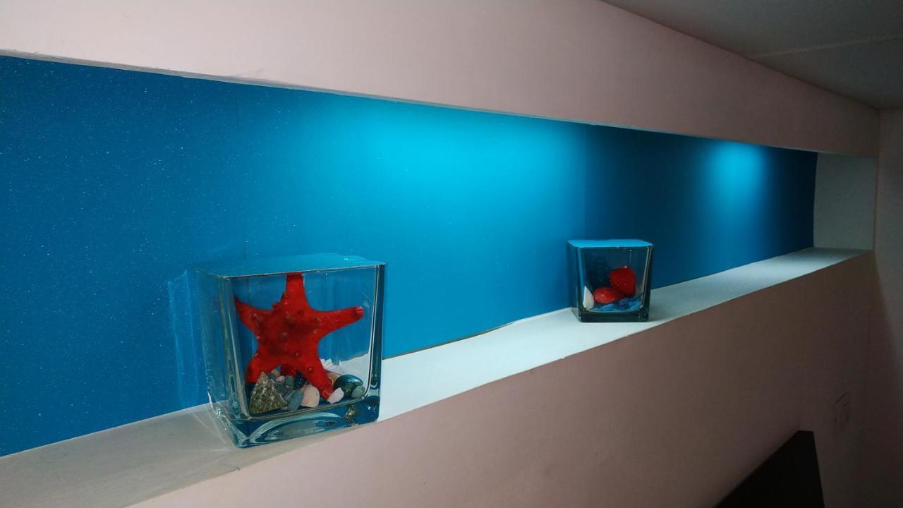 Coral & Turquoise Apartment Поцуоли Екстериор снимка